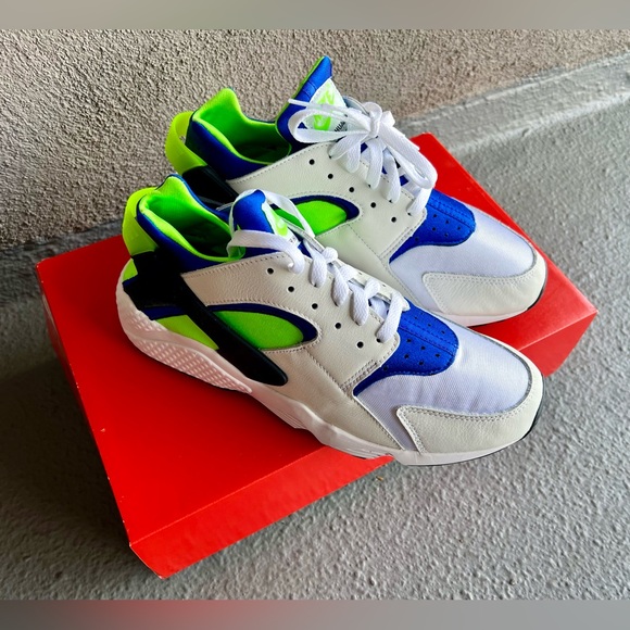 huaraches blue and green